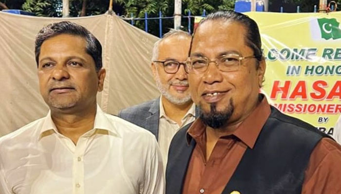 Mohammad Iqbal Bali (right) Secretary General of the Sindh Bodybuilding Association (SBA). — Facebook@Chain.BaliGym/File