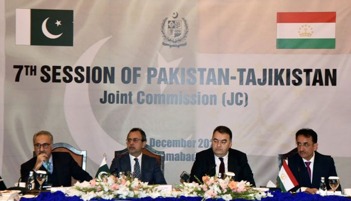 Federal Minister for Power Division, Sardar Awais Leghari (second from left) and Tajik Minister for Energy and Water Resources, Jum’a Daler Shofaqir (second from right) can be seen attending the meeting. — APP/File