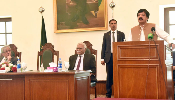 Punjab Governor Sardar Saleem Haider addresses during the distribution ceremony of certificates of the 121st National Management Course (NMC) at National Management College, Shahrah-e-Quaid-e-Azam on December 12, 2024. — APP