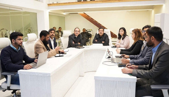 Punjab Local Government Minister Zeeshan Rafiq visits control room at the provincial secretariat on Dec 17, 2024. — Facebook@lgcdpunjab