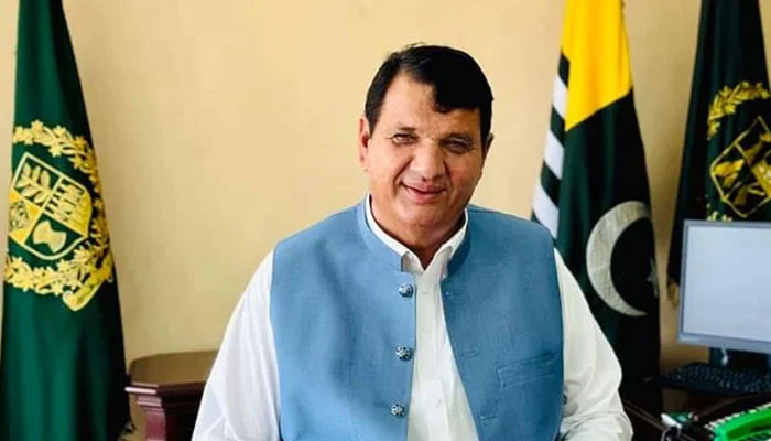 Pakistan Muslim League-N (PMLN) provincial president of and Federal Minister for States and Frontier Regions, Kashmir Affairs, and Gilgit-Baltistan Amir Muqam. — APP/File