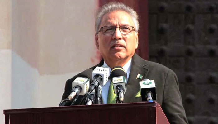 Former president Dr Arif Alvi addressing inaugural ceremony of Lahore Biennale 02 at Lahore Fort. — APP/File