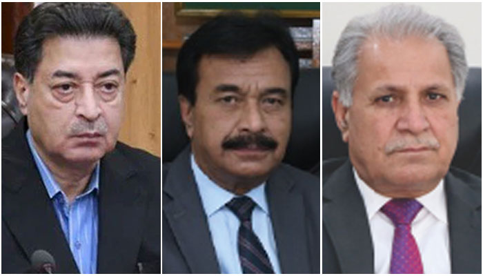 Chief Election Commissioner (CEC) Sikandar Sultan Raja (left), Member ECP Nisar Ahmed Durrani (centre) and  Member ECP Shah Muhammad Jatoi. —Radio Pakistan/ECP website/File