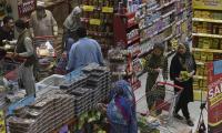 Weekly inflation hits 10-year low