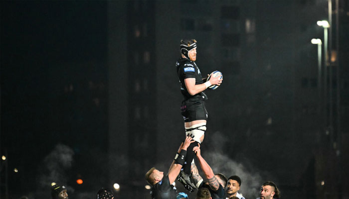 Glasgow lock Scott Cummings catches the ball in a line out. —AFP/File