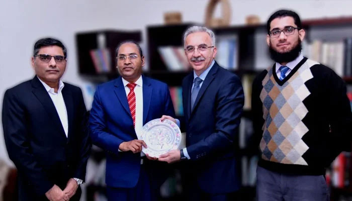 Sheryar Taj (second-right), Secretary TDAP, called on the Deputy High Commissioner of Bangladesh in Karachi on January 6,2025. — Facebook@tdapofficial