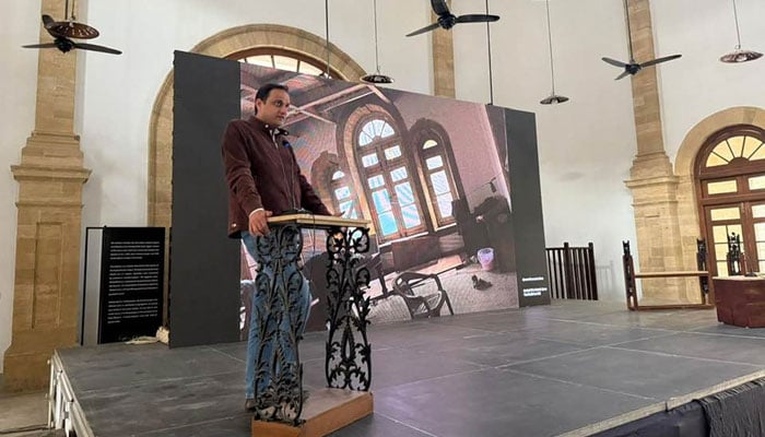 Karachi Mayor Barrister Murtaza Wahab speaking at a session titled ‘Bunder Road Se Keamari, Confluence of Cultures’ at the Khalikdina Hall on January 19, 2025.— Facebook@barristermurtazawahabofficial