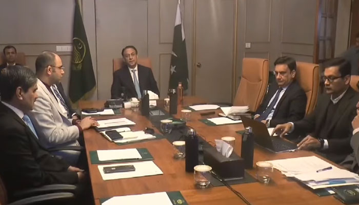 Punjab Chief Secretary Zahid Akhtar Zaman in a meeting with all deputy commissioners (DCs) at the Civil Secretariat on January 27, 2025. — Screengrab via Facebook@Chief Secretary Punjab