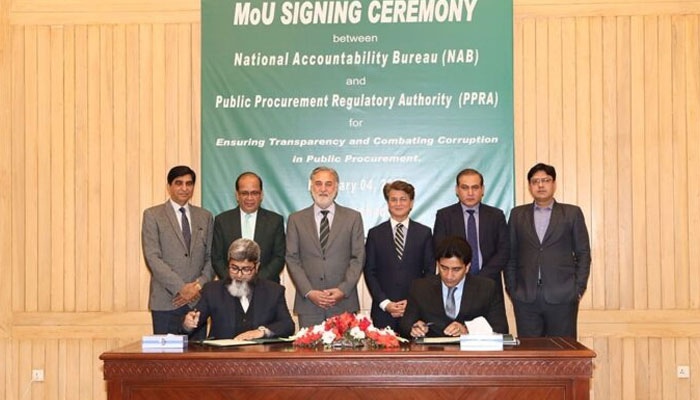 National Accountability Bureau (NAB) and the Public Procurement Regulatory Authority (PPRA) officials signing a Memorandum of Understanding (MoU) on February 4, 2025.— APP