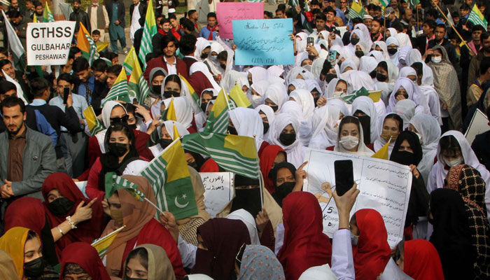 Participants hold a rally to express solidarity with the people of Indian-occupied Jammu and Kashmir (IOJK) on the occasion of Kashmir Solidarity Day, in KP on February 5, 2025. — PPI