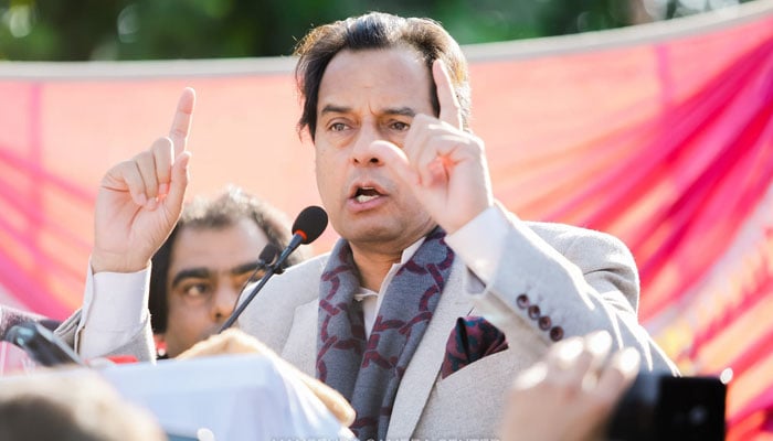 Pakistan Muslim League-Nawaz (PMLN) leader Captain (retd) Muhammad Safdar addresses a gathering of party supporters in Mansehra on December 21, 2023. — Facebook@Capt (R) Muhammad Safdar Awan [Official]