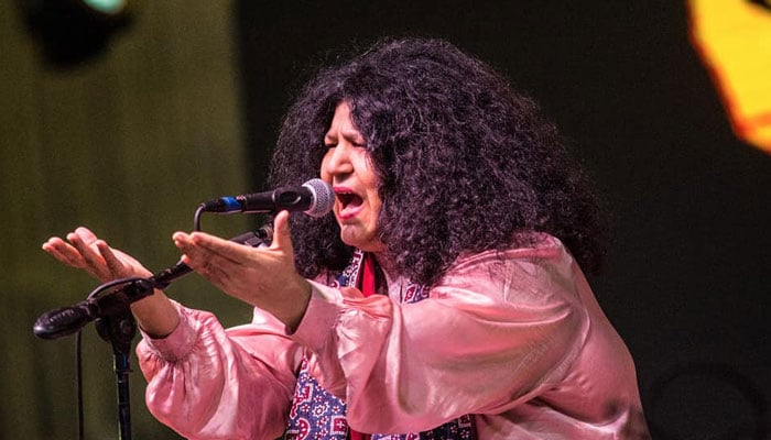 Renowned Pakistani singer Abida Parveen seen in this image. — Facebook@OfficialAbidaParveen/File