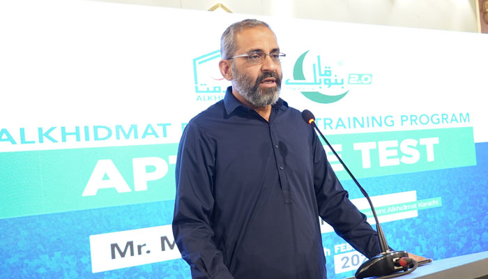 Karachi Jamaat-e-Islami Emir and President of Alkhidmat Karachi Munem Zafar Khan addresses the Alkhidmat Pharmacy Training Program - Aptitude Test 2025 in Karachi on February 21, 2025. — Facebook@AkkPharmacy