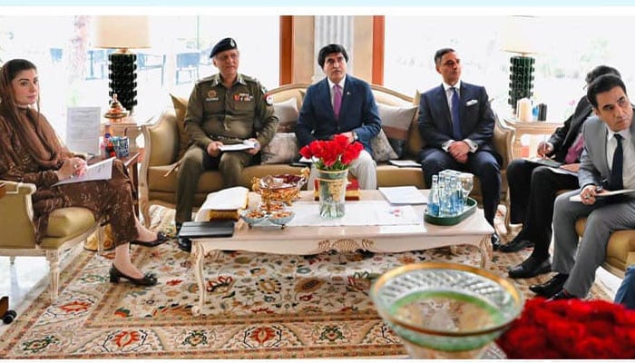 Punjab Chief Minister Maryam Nawaz chairing meeting for establishment of the province’s first Crime Control Department (CCD) on Wednesday, February 26, 2025. — Facebook@TheMaryamNSharif