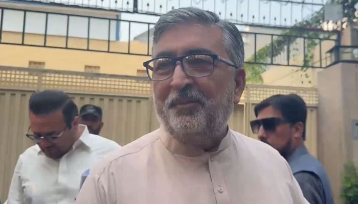 JUIF Senator Kamran Murtaza seen talking to the media. — Screengrab via X@Kamran26/File