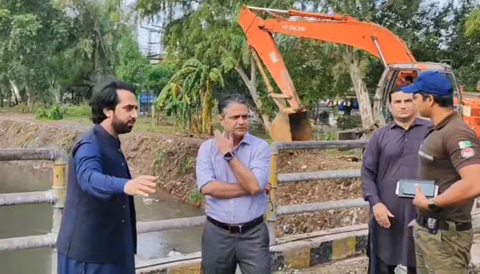 Cleanliness measures in city reviewed