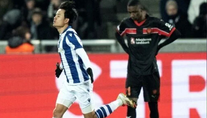 Real Sociedads Japanese forward Takefusa Kubo (Left). —AFP/File