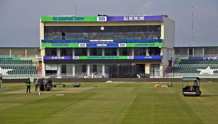 Ground staff prepare pitch at Pindi Cricket Stadium ahead of ICC Men’s Champion Trophy at Rawalpindi Cricket Stadium on February 21, 2025. — Online