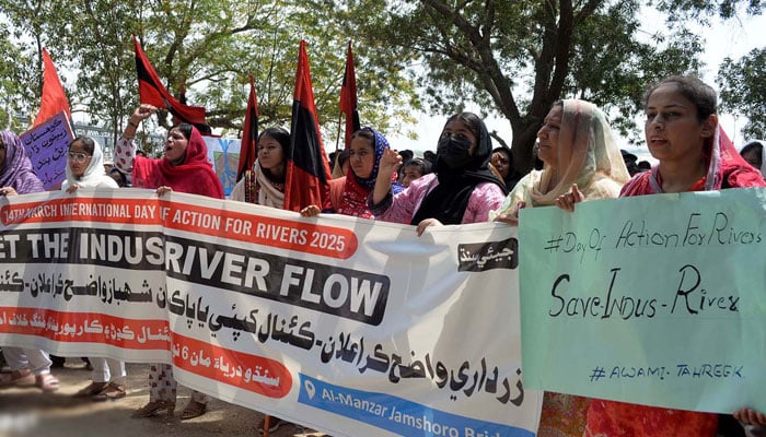 Awami Tahreek protest rally against construction of 6 canals on River Indus on International Rivers Day, at Ghulam Muhammad Barraga Jamshoro on March 14, 2025. — INP