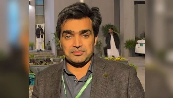 Senior Pakistani journalist Waheed Murad. — X@awaheedmurad/File