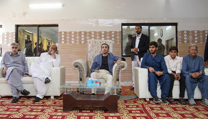 Pakistan Peoples Party (PPP) Chairman Bilawal Bhutto Zardari at Seth Duni Chand Pahlomal Bhatia Hindu Dharmashala on Royal Road Al-Abbas Chowk, Larkana, on Saturday, March 29, 2025—Facebook@Bilawalhouse