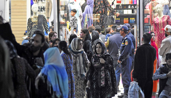 People are busy Eid shopping at Sadar market ahead of Eid ul Fitr in Rawalpindi on March 30, 2025. — Online