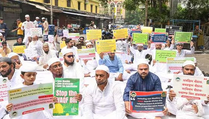 Members of the Joint Forum of Waqf Protection stage a protest against the Waqf Amendment Bill 2024, in Kolkata on Monday, March 31, 2025.— AFP