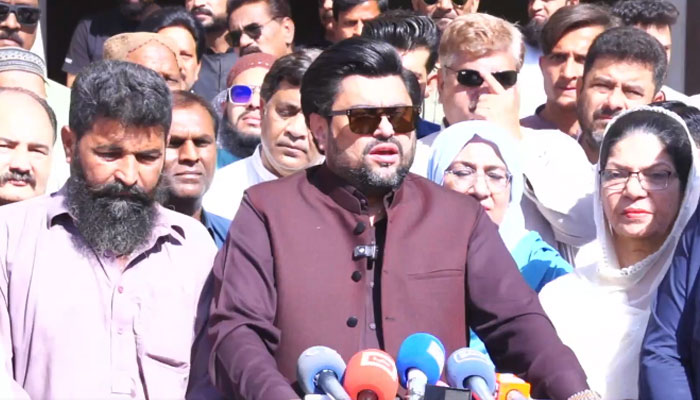Governor Sindh Kamran Khan Tessori addressing a press conference on April 5, 2025.— Facebook@TeamKTessori/File