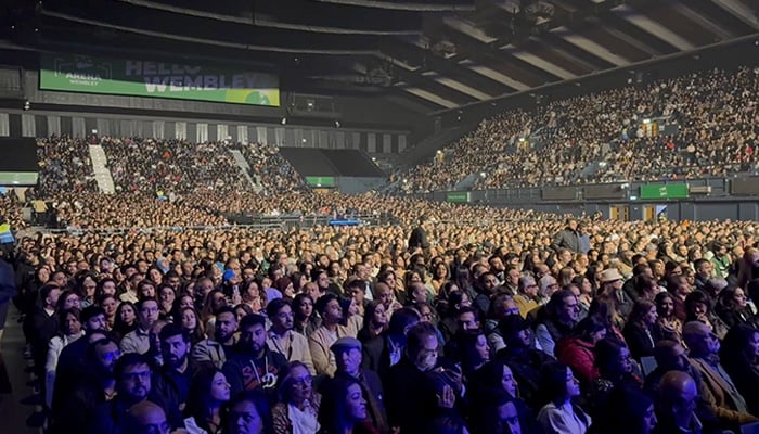 People attend Ustad Rahat Fateh Ali Khans concert at London’s iconic OVO Arena Wembley. — Reporter