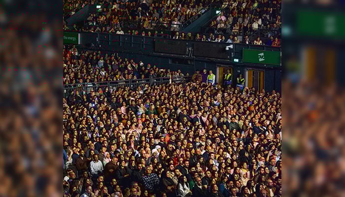 People attend Ustad Rahat Fateh Ali Khans concert at London’s iconic OVO Arena Wembley. — Reporter