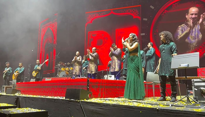 Renowned singer Ustad Rahat Fateh Ali Khan performs at London’s iconic OVO Arena Wembley. — Reporter