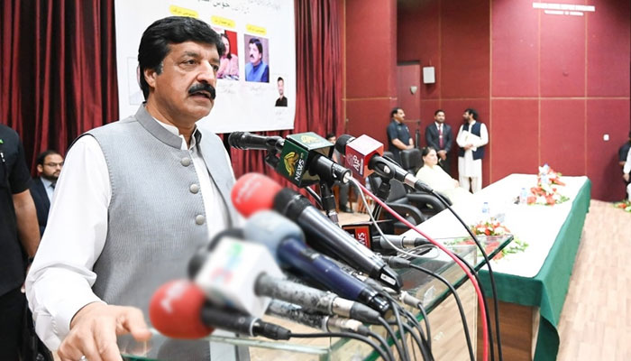 Governor Punjab hails BISP’s performance. Governor Punjab Sardar Saleem Haider addresses the oath taking ceremony of elected body of all Pakistan BISP employees welfare association on April 7, 2025. — Facebook@sardarsaleemhaidergroup