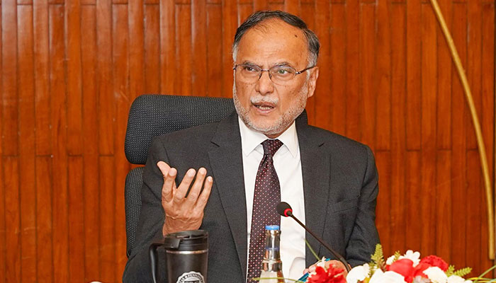 Federal Minister for Planning, Development & Special Initiatives, Ahsan Iqbal chairing a high-level progress review meeting on the China-Pakistan Economic Corridor (CPEC) in Islamabad on April 8, 2025.—PID