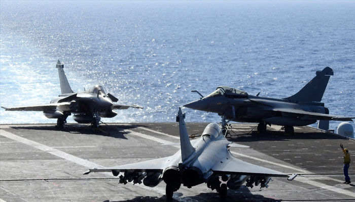 A Rafale Marine fighter jet taxis on the flight deck of Frances Charles de Gaulle nuclear-powered aircraft carrier operating in the Mediterranean Sea. Picture taken October 10, 2016. — Reuters