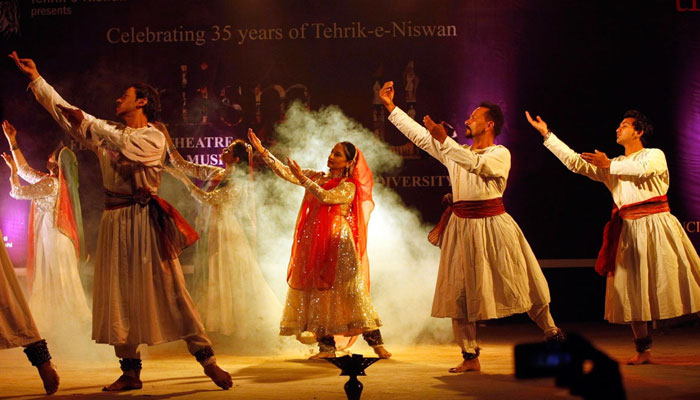 Sheema Kirmani (Center) and her troupe perform during the festival of theater. — Reuters/File