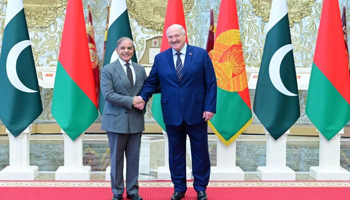 Prime Minister Shehbaz Sharif (left) shakes hand with President of Belarus Aleksandr Lukashenko at Independence Palace in Minsk, Belarus, April 11, 2025. — PID