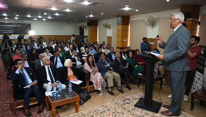 Parliamentary Secretary for Health Dr Nelson Azeem addressing Baby matters conference 2025 at local hotel in Islamabad on April 11, 2025. — APP