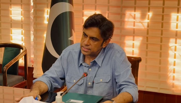 Sindh Chief Secretary Sindh Asif Hyder Shah chairs a meeting on April 12, 2025. — Screengrab via Facebook@OfficialGoS