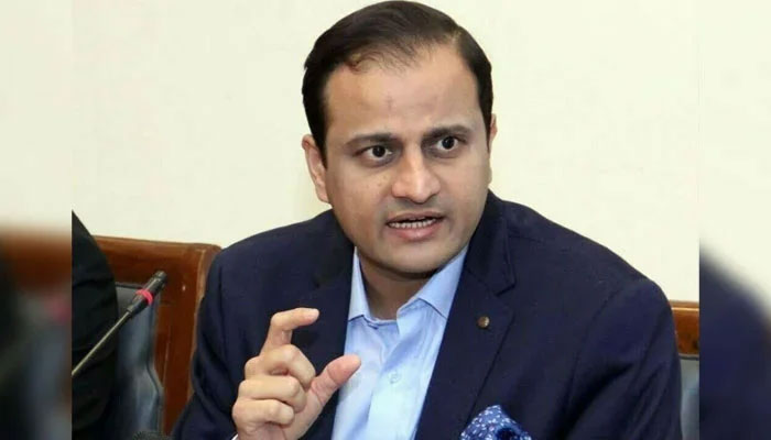 Karachi Mayor Barrister Murtaza Wahab speaks with someone in this image. — APP/File