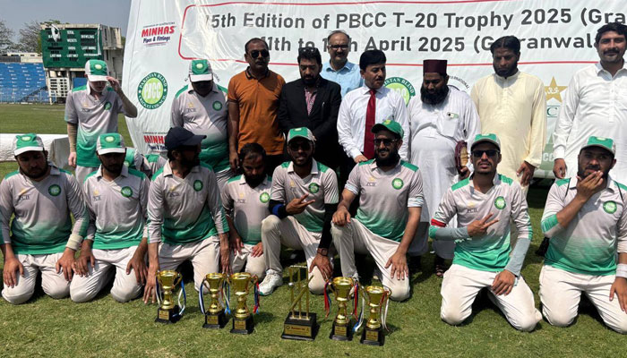 Gujranwala blind cricket team posing with trophies. —Facebook@ Pakistan Blind Cricket Council/File