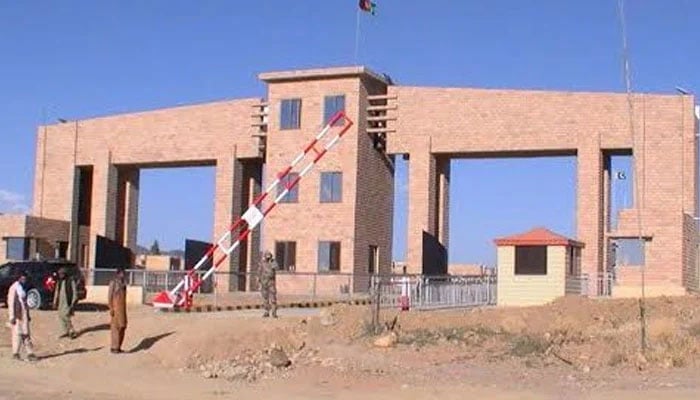 The Pak-Afghan border at Angoor Adda crossing. — APP/File