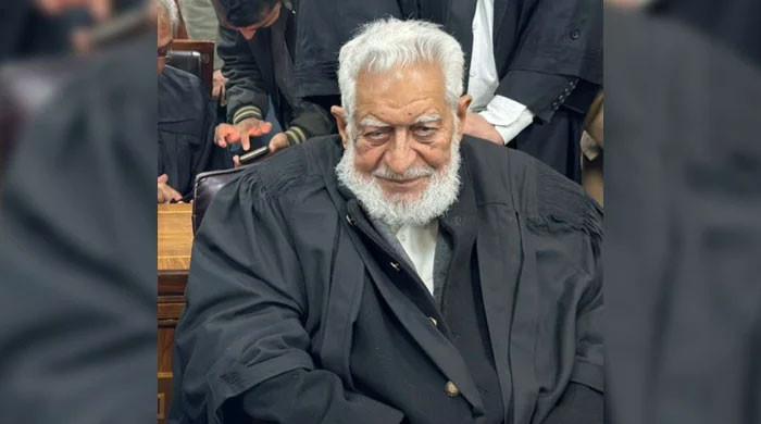 Pyaro Qazi Qazi files defamation suit against lawyer