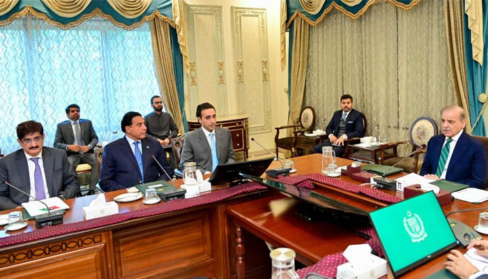 A delegation of the Pakistan Peoples Party discusses the controversial canals project with Prime Minister Shehbaz Sharif in Islamabad on April 24, 2025. —PID