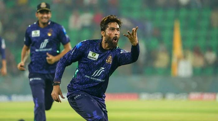Amir defends his reaction after dismissing Babar