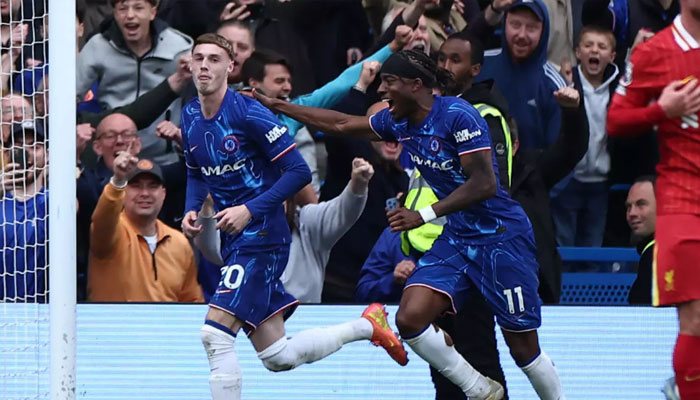 Chelseas Cole Palmer (left) celebrates after scoring against Liverpool. —AFP/File