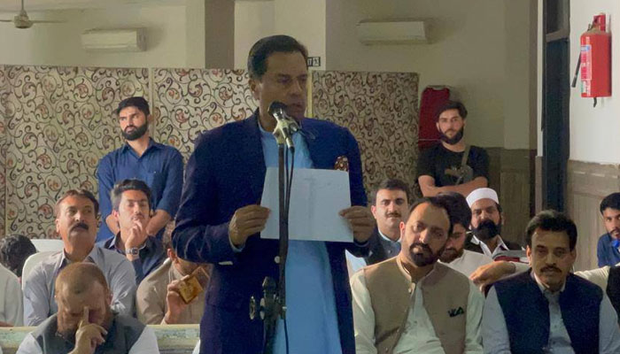 Pakistan Muslim League-Nawaz leader Captain (r) Mohammad Safdar addresses a public gathering on May 3, 2025. — Facebook@Capt.Safdar.Awan