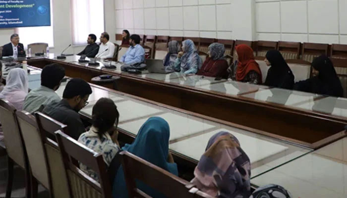 A representational image of a training workshop. — Facebook@AIOU.OfficialAccount/File