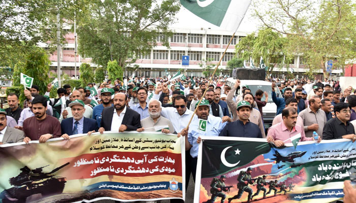 Members of the PUASA holding a grand rally to express solidarity with the Pakistan Army at New Campus on May 8, 2025. — Screengrab via Facebook@UniversityOfThePunjab.Official
