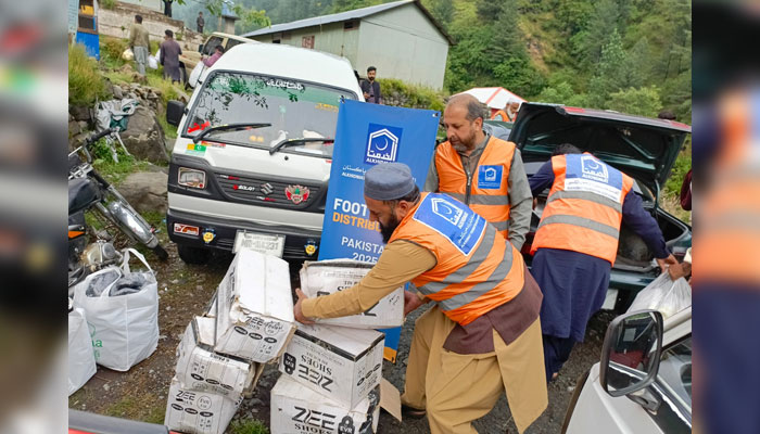 The Al-Khidmat Foundation Pakistan (AKP) are busy in  rescue and relief operation in residential area in AJK on May 9, 2025. — Facebook@alkhidmat.org