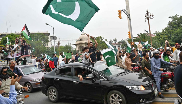 Members of Civil Society holding rally to expressing solidarity with the Pakistan Armed Forces on May 11, 2025. — APP